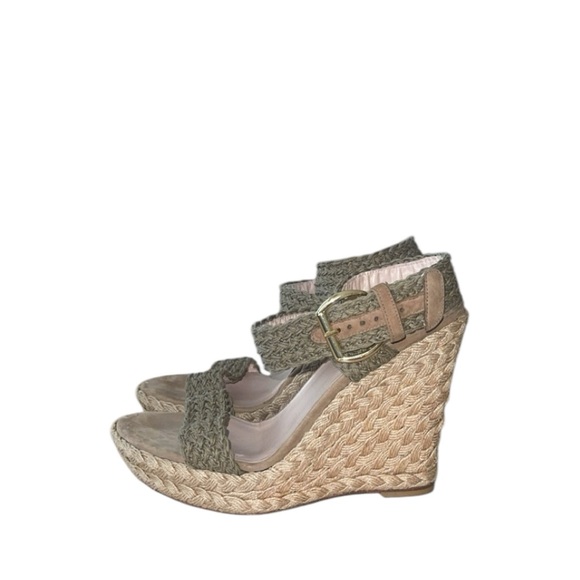 Stuart Weitzman Alexis Swamp Crochet Muted Green Khaki Wedge Sandals‎ Size 9 - Picture 3 of 10